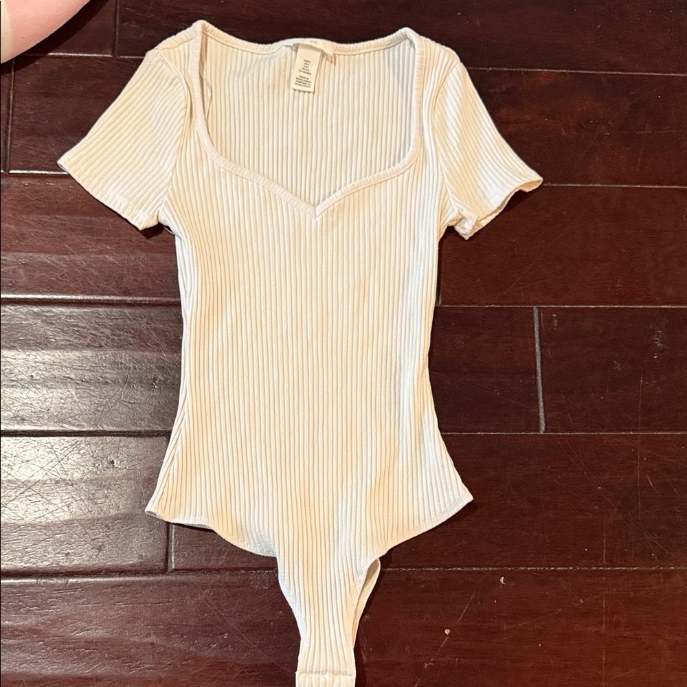 H&M Cream Ribbed Bodysuit